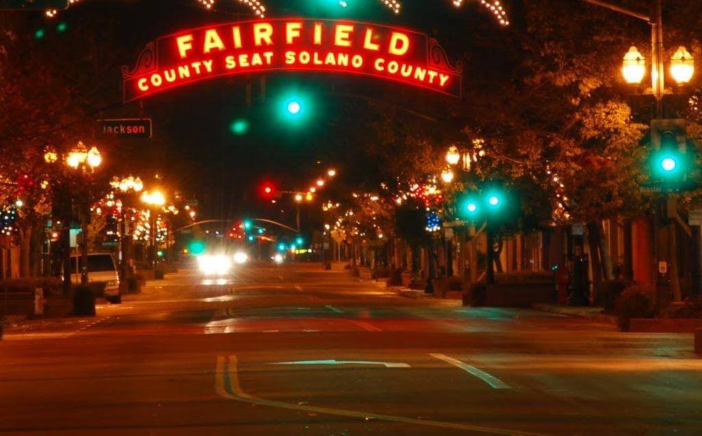Holiday Shopping in Downtown Fairfield